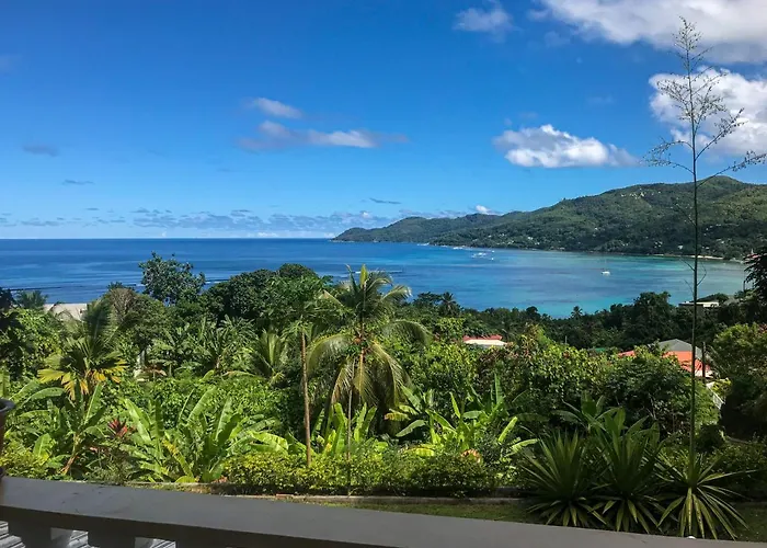 Guest house Seybreeze Anse Royale