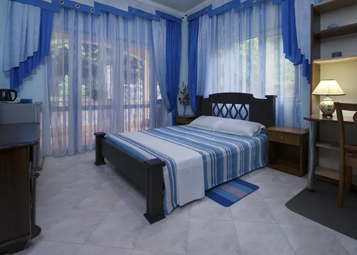 Seybreeze Guest house 4*